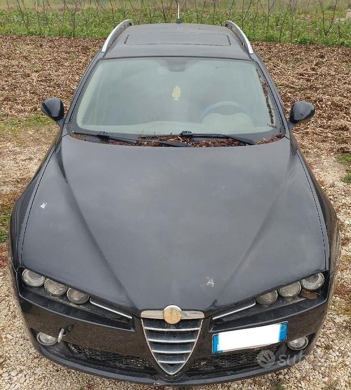 Blu Usata 2007 Alfa Romeo 159 Station wagon | 2000 € (Buon prezzo) - Immagine 1/4