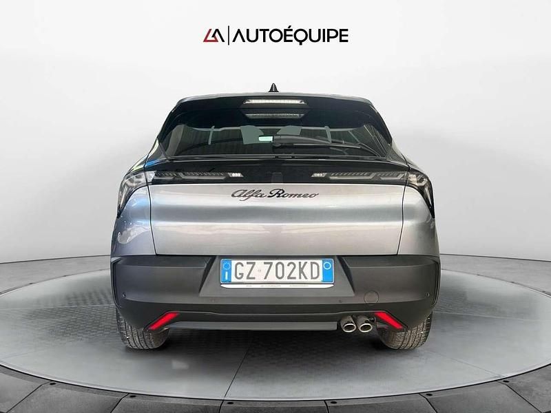 Usata Alfa Romeo Junior 145 CV (106 kW) 2025 Grigio SUV