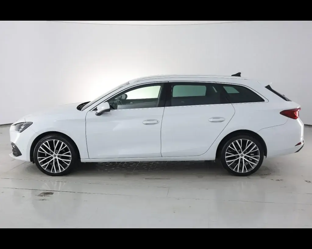 Usata Seat Leon XCELLENCE 150 CV (110 kW) 2021 Bianco Station wagon