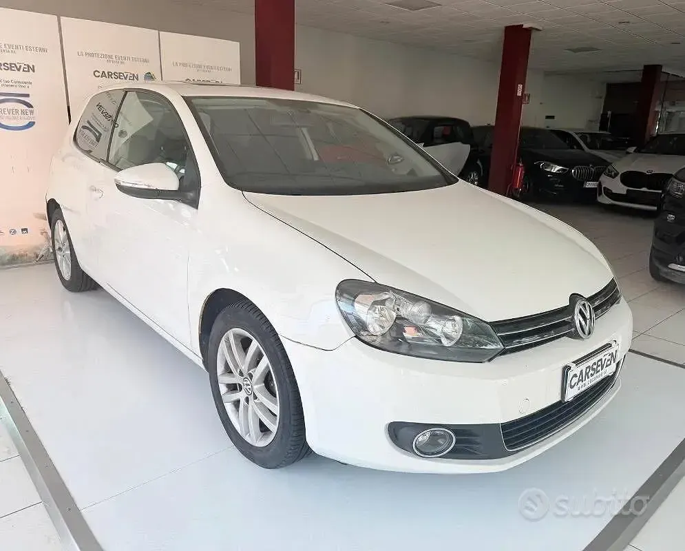 Usata VW Golf VI Highline 122 CV (89 kW) 2009 Bianco Utilitaria
