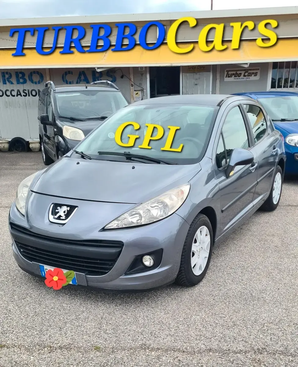 Usata Peugeot 207 73 CV (53 kW) 2011 Grigio Berlina