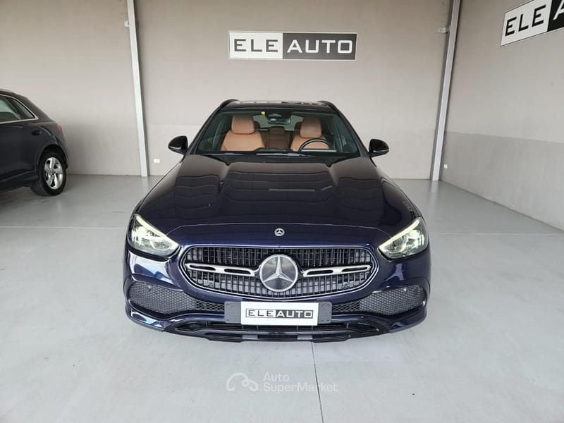 Usata Mercedes C220 Premium 200 CV (147 kW) 2022 Blu Station wagon