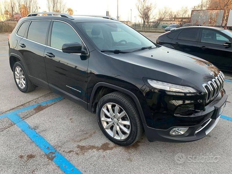 Usata Jeep Cherokee 140 CV (102 kW) 2017 SUV