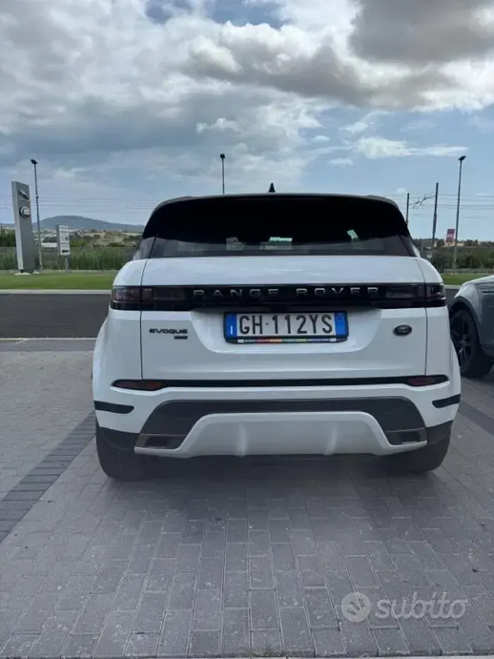 Usata Land Rover Range Rover evoque R-Dynamic 200 CV (147 kW) 2022 Bianco SUV