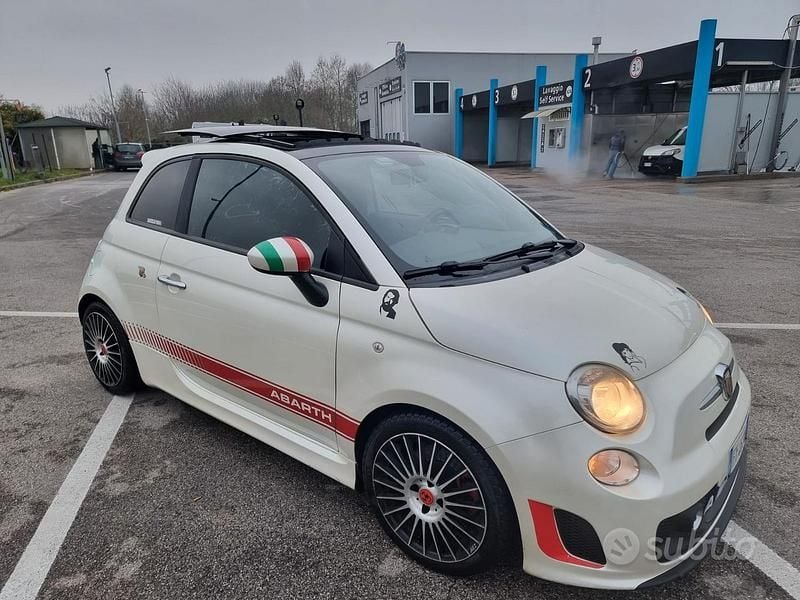 Usata Abarth 500 Esseesse 135 CV (99 kW) 2009 Bianco Utilitaria