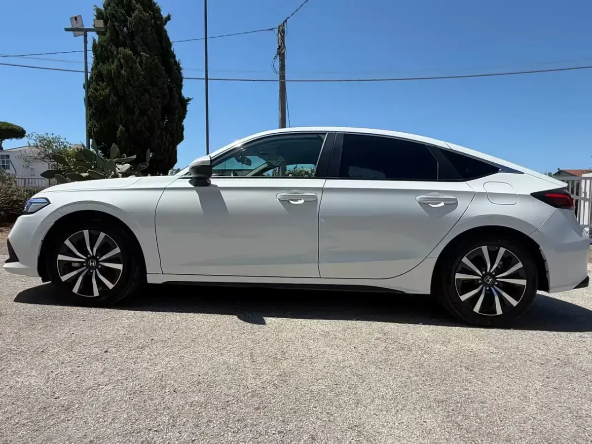 Nuova Honda Civic Elegance 142 CV (104 kW) 2025 Bianco Berlina