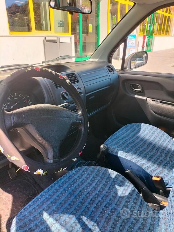Usata Suzuki Wagon R 2003 Verde Monovolume