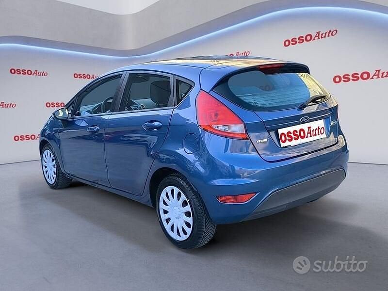 Usata Ford Fiesta 68 CV (50 kW) 2009 Blu Utilitaria