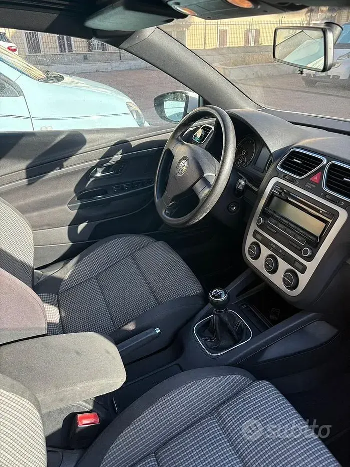 Usata VW Eos 122 CV (89 kW) 2010 Cabrio