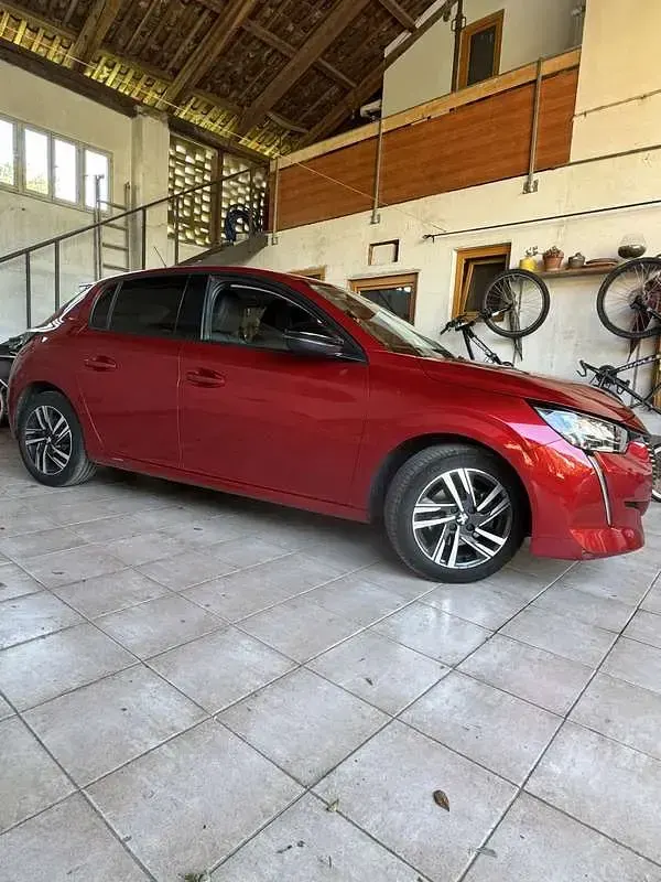Usata Peugeot 208 Allure 102 CV (75 kW) 2022 Rosso Utilitaria