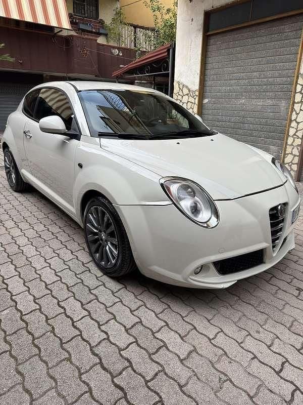 Usata Alfa Romeo MiTo Distinctive 90 CV (66 kW) 2009 Bianco Utilitaria
