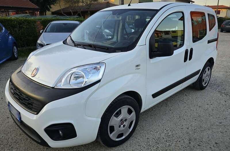 Bianco Usata 2019 Fiat Qubo Easy Monovolume | 5900 € (Buon prezzo) - Immagine 1/4