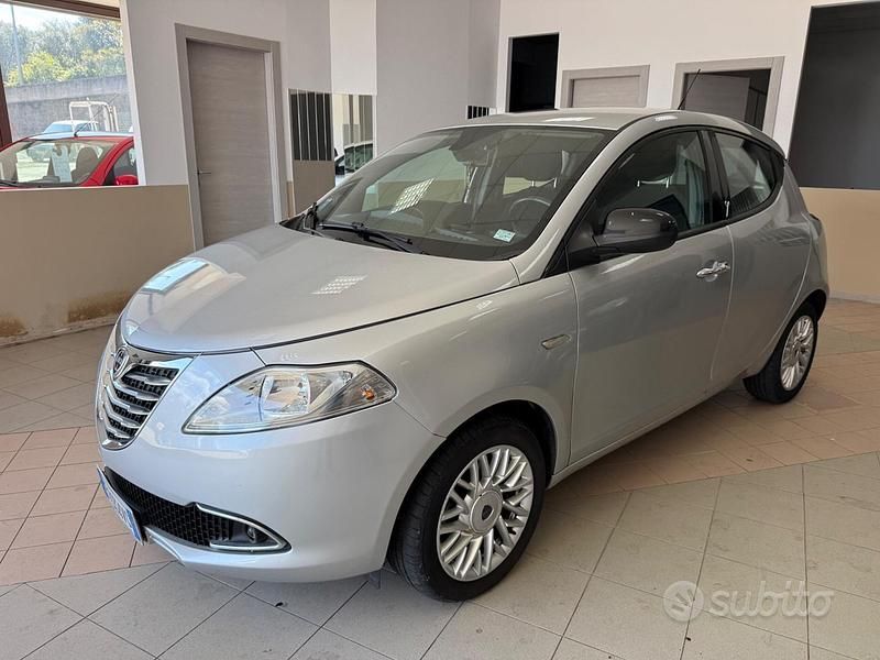 Usata Lancia Ypsilon S 95 CV (69 kW) 2014 Grigio Utilitaria