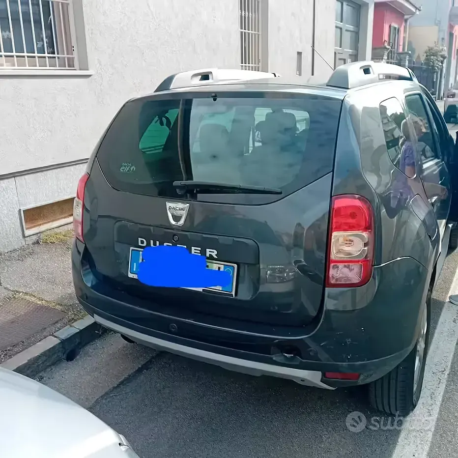Usata Dacia Duster Lauréate 2015 Grigio SUV
