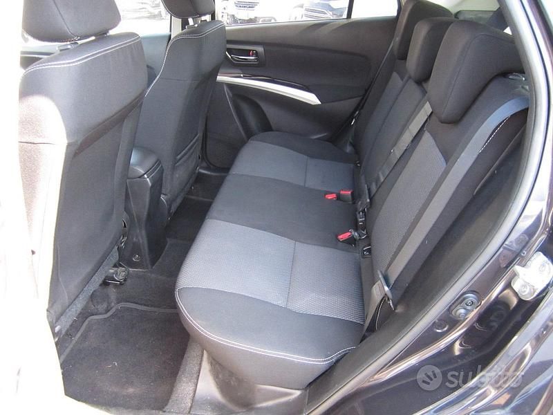 Usata Suzuki SX4 S-Cross 120 CV (88 kW) 2015 Nero SUV