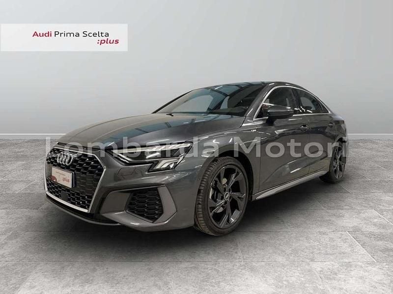 Grigio daytona perlato Usata 2022 Audi A3 S-Line Tre volumi | 30.500 € (Buon prezzo) - Immagine 1/4