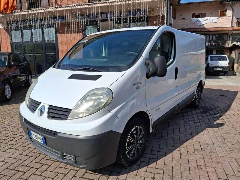 Usata Renault Trafic 114 CV (83 kW) 2007 Bianco Monovolume