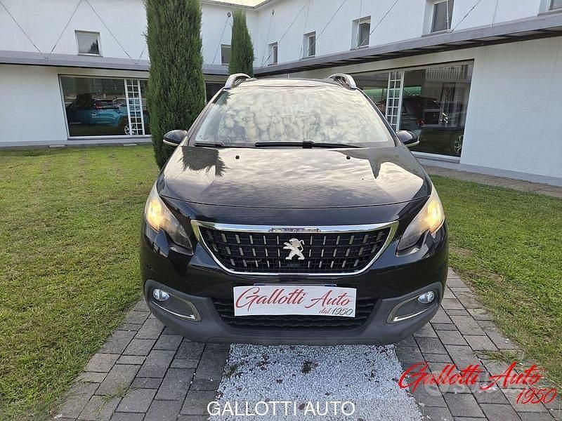 Usata Peugeot 2008 Access 82 CV (60 kW) 2017 Nero SUV