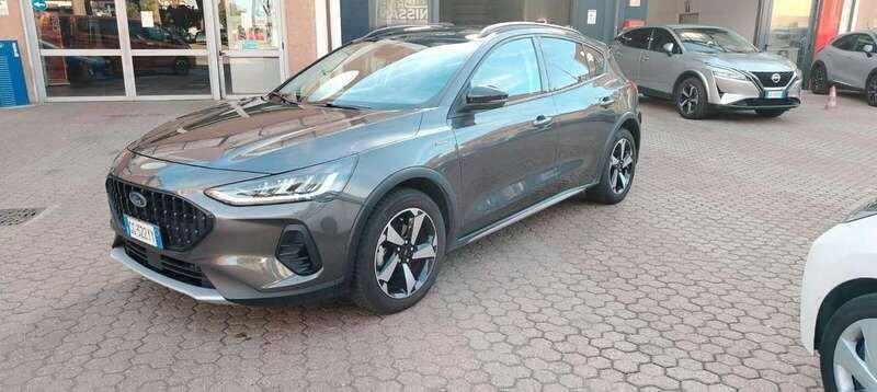 Grigio Usata 2022 Ford Focus Active Tre volumi | 18.490 € (Buon prezzo) - Immagine 1/4