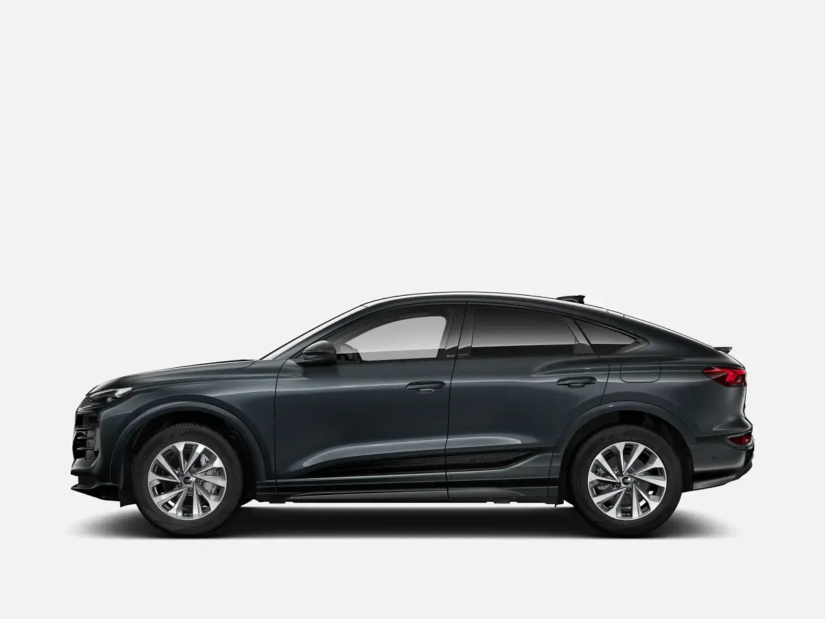 Nuova Audi Q6 Sportback e-tron Advanced 119 kW (163 CV) 2026 Grigio manhattan metallizzato SUV