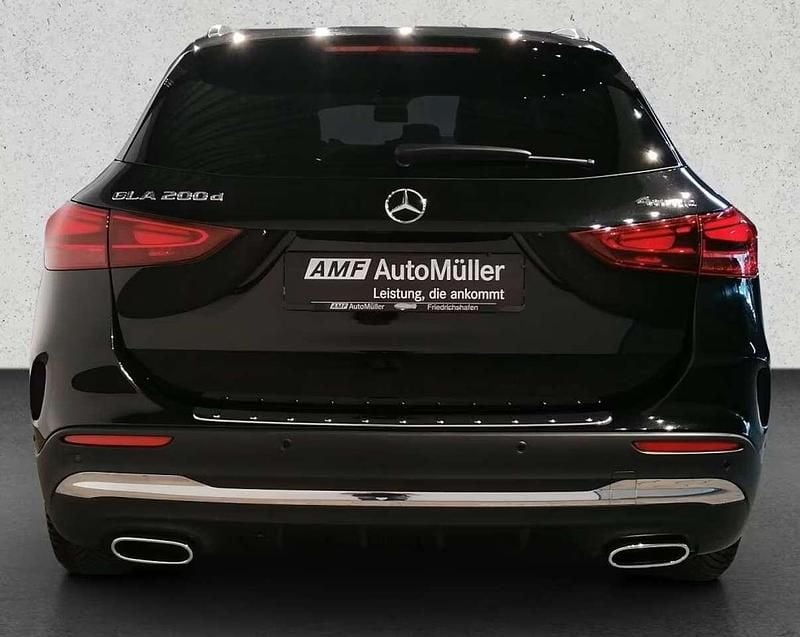 Usata Mercedes GLA200 AMG 150 CV (110 kW) 2024 Nero SUV
