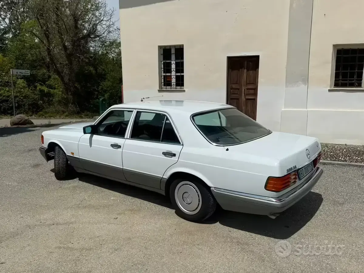 Usata Mercedes 300 SE 188 CV (138 kW) 1986 Bianco Berlina