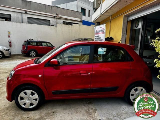 Usata Renault Twingo Intens 69 CV (50 kW) 2016 Bordeaux perlato Utilitaria