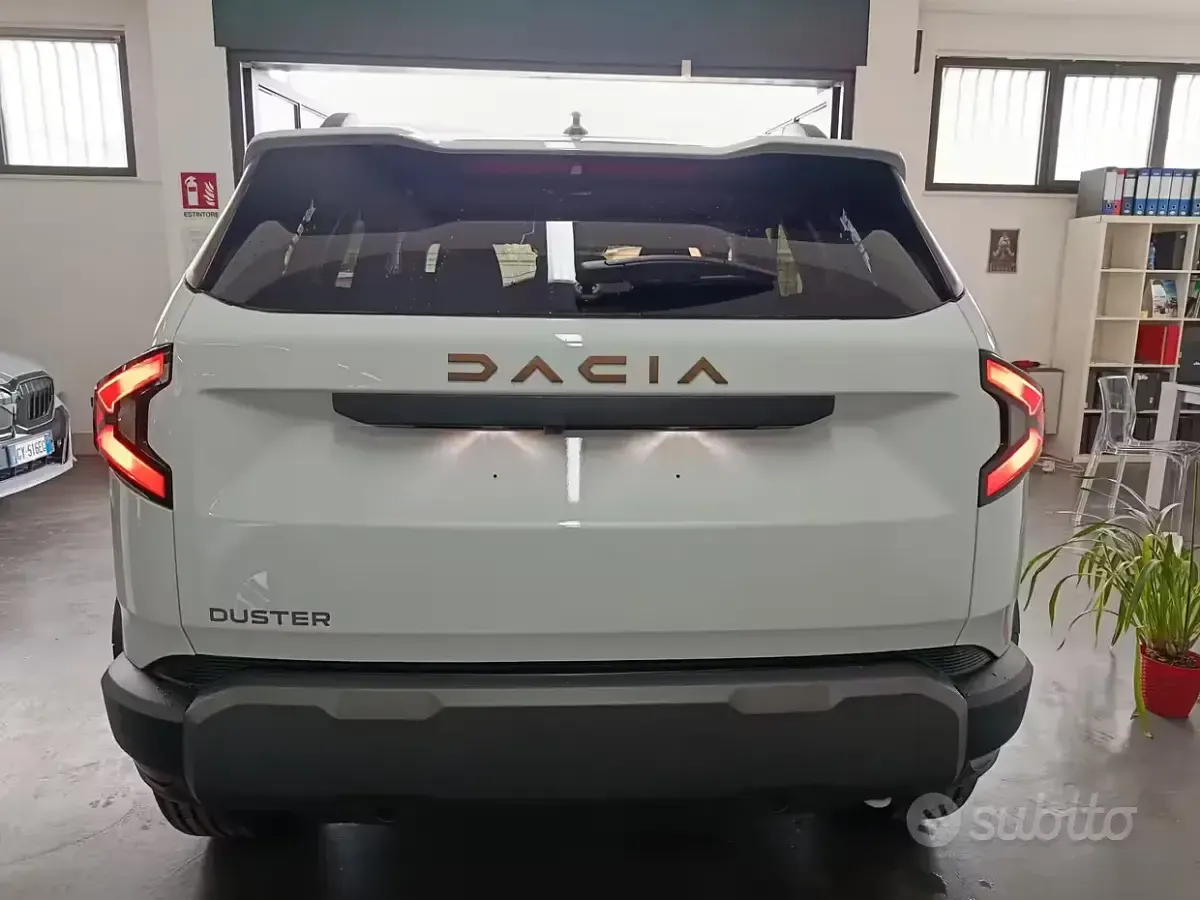 Nuova Dacia Duster Journey 122 CV (89 kW) 2026 Bianco Station wagon