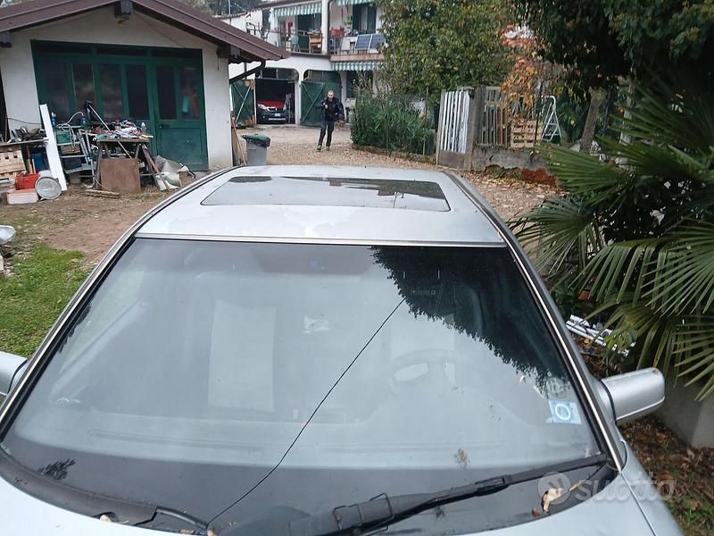 Usata Mercedes E200 Classic 186 CV (136 kW) 2000 Berlina