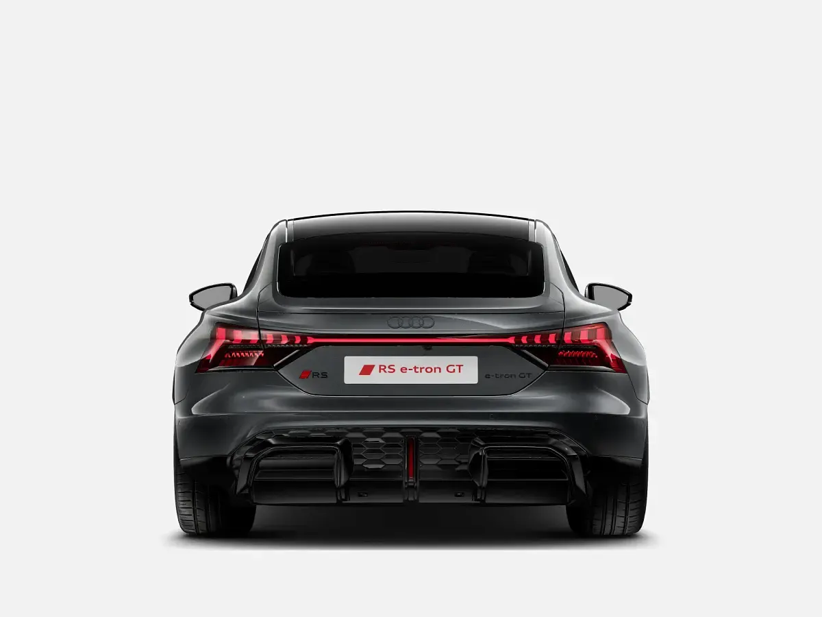 Nuova Audi e-tron GT quattro Ambiente 570 kW (775 CV) 2026 Colore carrozzeria personalizzato audi exclusive Berlina