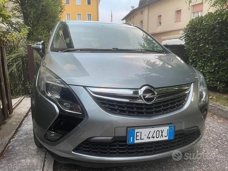Usata Opel Zafira Tourer 110 CV (80 kW) 2012 Grigio Monovolume