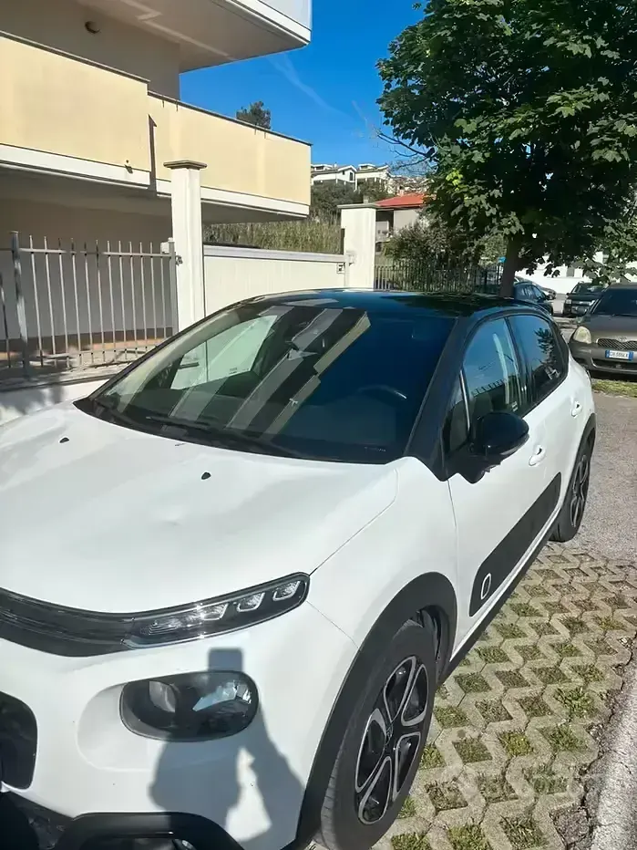 Gebraucht Citroën C3 82 PS (60 kW) 2018 Weiß Kleinwagen