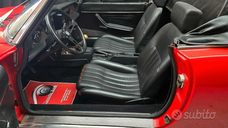 Usata Fiat 124 Spider 105 CV (77 kW) 1984 Rosso Cabrio