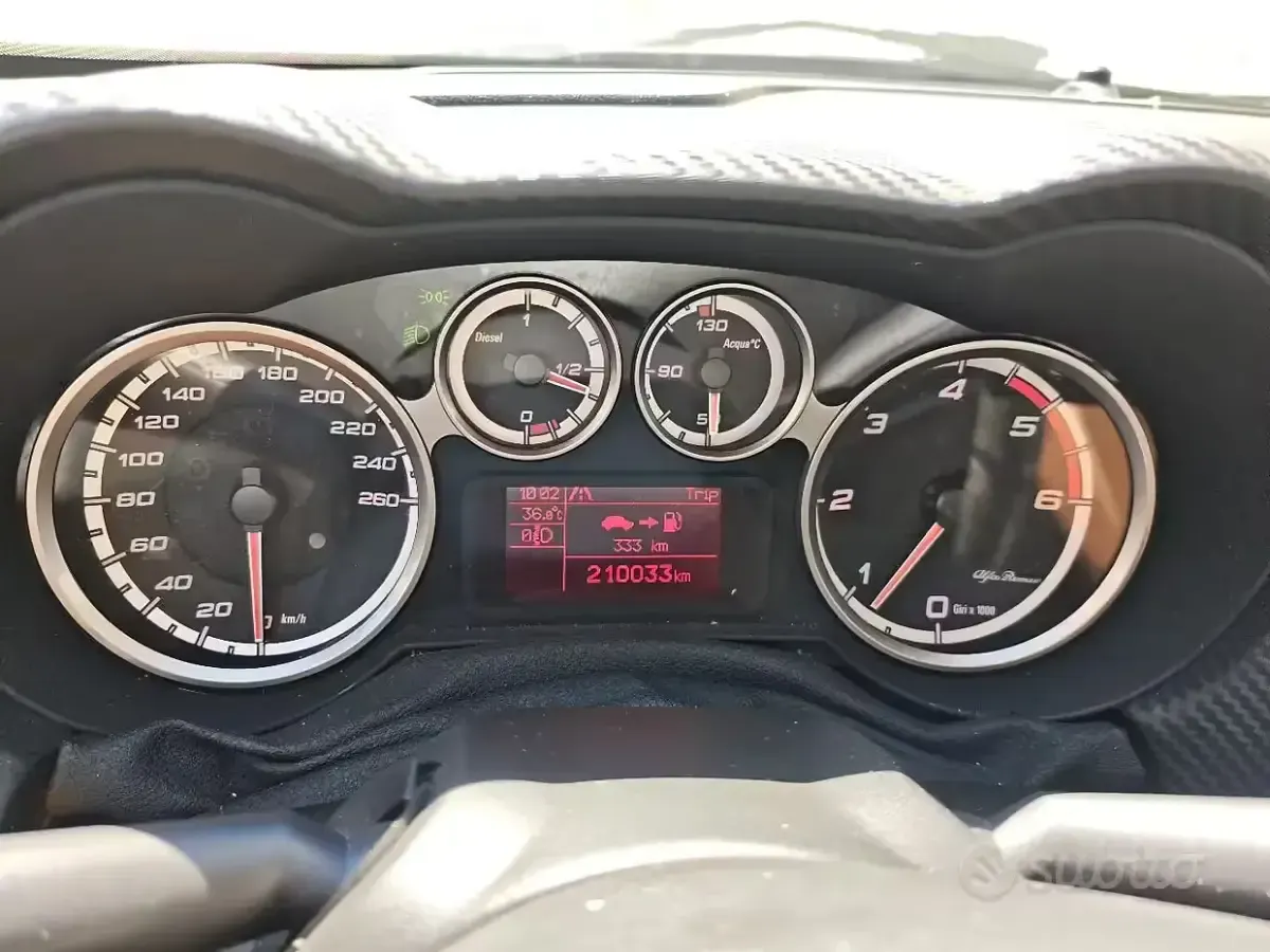 Usata Alfa Romeo MiTo 95 CV (69 kW) 2012 Nero Utilitaria