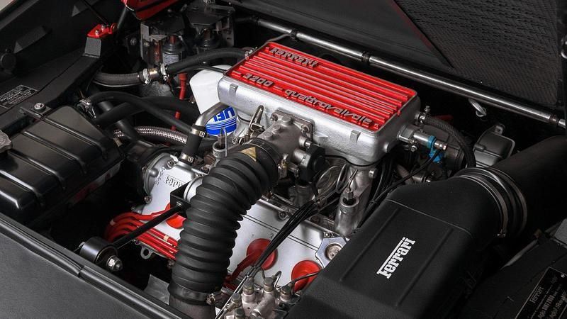 Usata Ferrari 328 269 CV (197 kW) 1986 Rosso pastello Cabrio