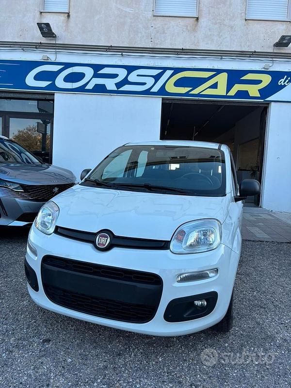 Usata Fiat Panda Easy 69 CV (50 kW) 2020 Bianco Utilitaria