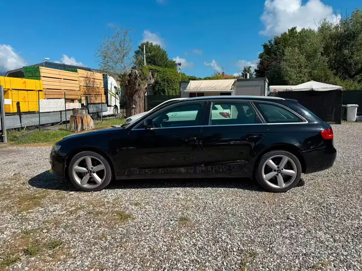 Usata Audi A4 Advanced 143 CV (105 kW) 2009 Nero Station wagon