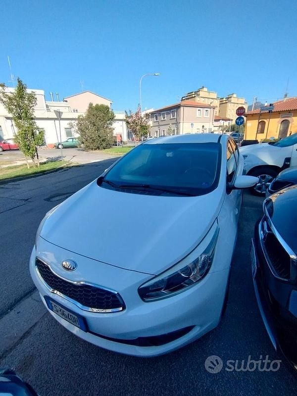 Usata Kia Ceed 136 CV (100 kW) 2013 Bianco Utilitaria