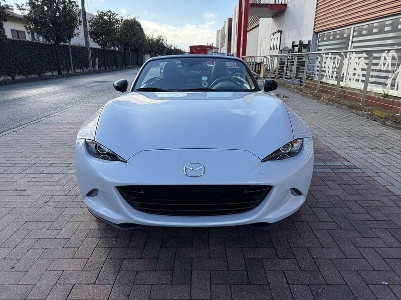 Gebraucht Mazda MX5 131 PS (96 kW) 2017 Moonstone metallic Cabrio