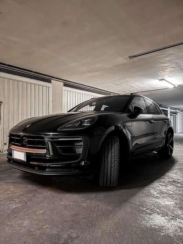Usata Porsche Macan 381 CV (280 kW) 2024 Nero SUV