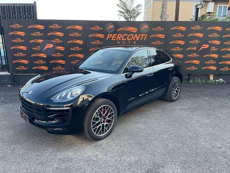 Nero Usata 2016 Porsche Macan Sport SUV | 35.997 € - Immagine 1/4