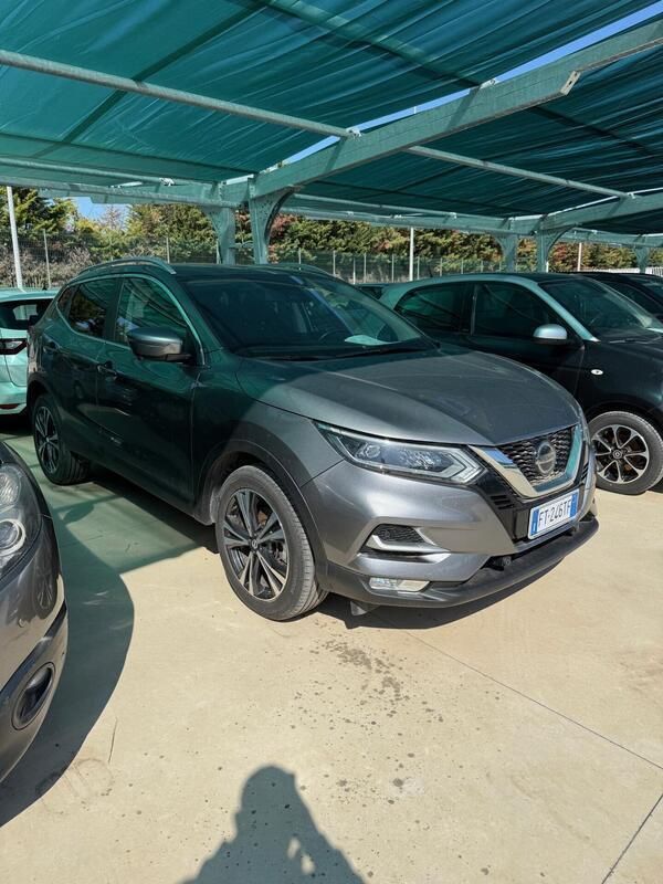 Usata Nissan Qashqai Tekna 115 CV (84 kW) 2018 Grigio SUV