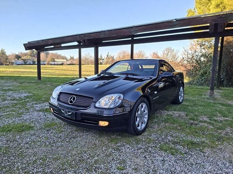 Usata Mercedes SLK230 193 CV (141 kW) 1999 Nero Cabrio