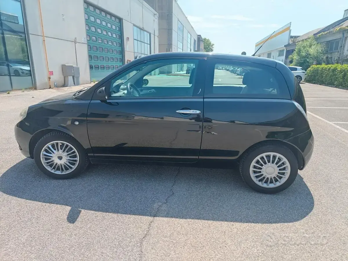 Usata Lancia Ypsilon 60 CV (44 kW) 2008 Utilitaria