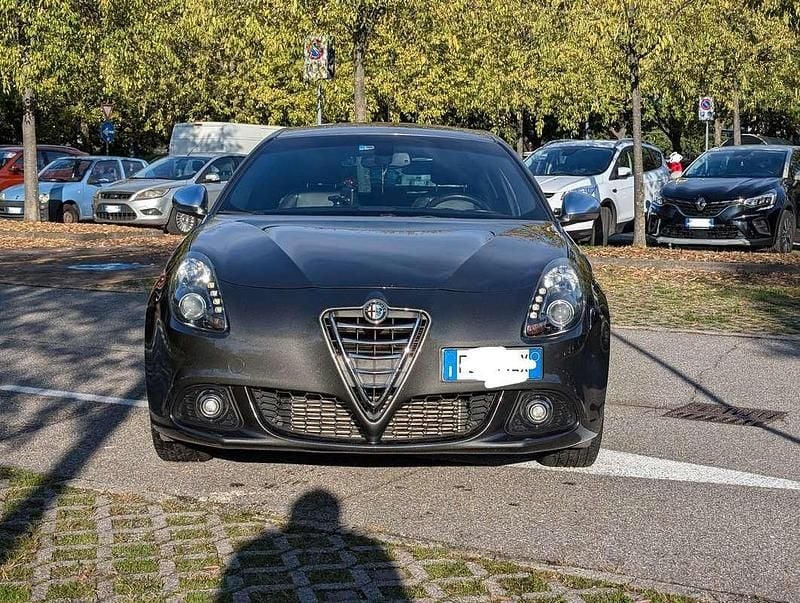 Usata Alfa Romeo Giulietta Distinctive 174 CV (127 kW) 2015 Utilitaria