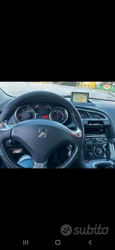 Usata Peugeot 5008 150 CV (110 kW) 2013 Grigio Monovolume