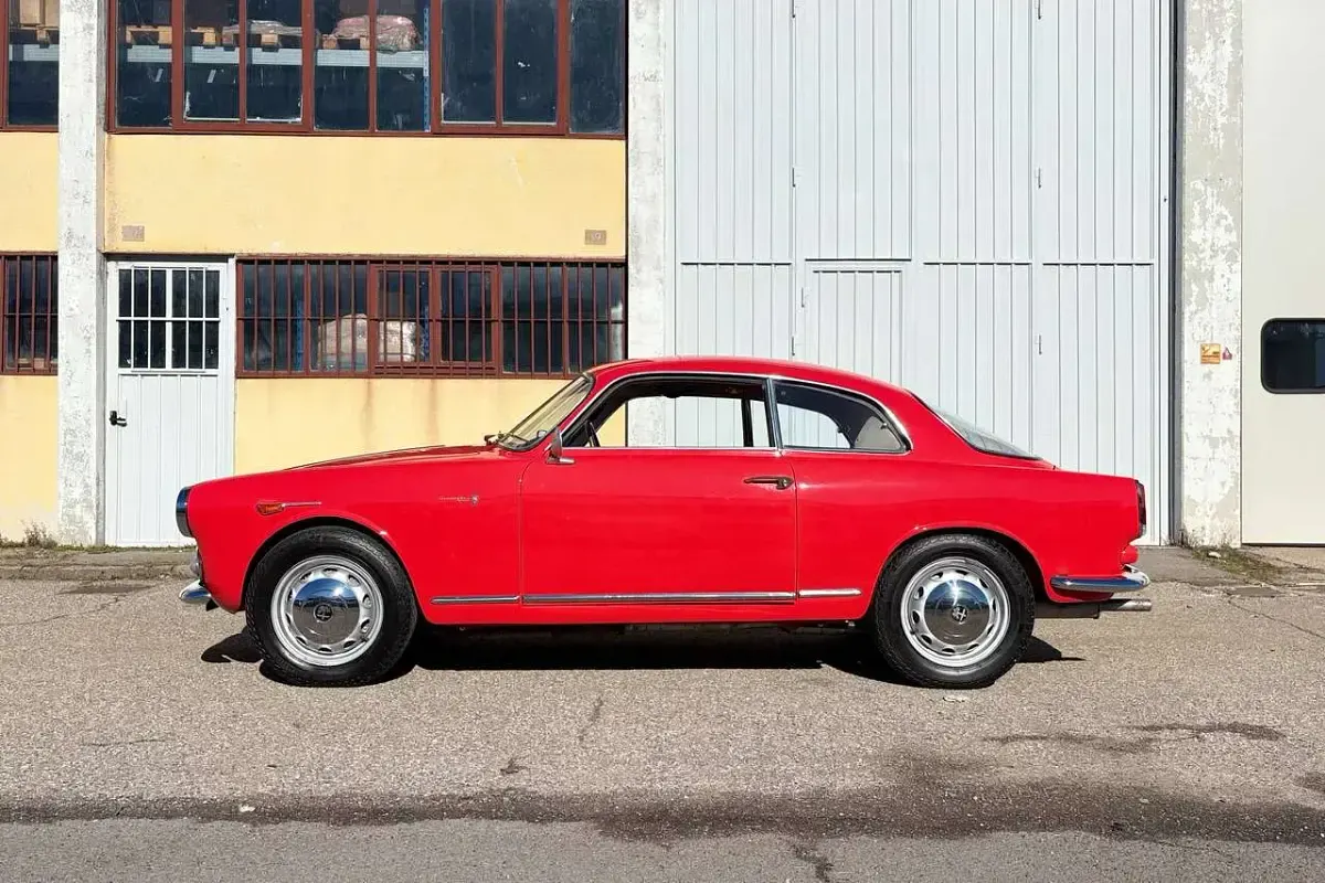 Usata Alfa Romeo Giulietta Sprint 77 CV (56 kW) 1960 Rosso Coupé