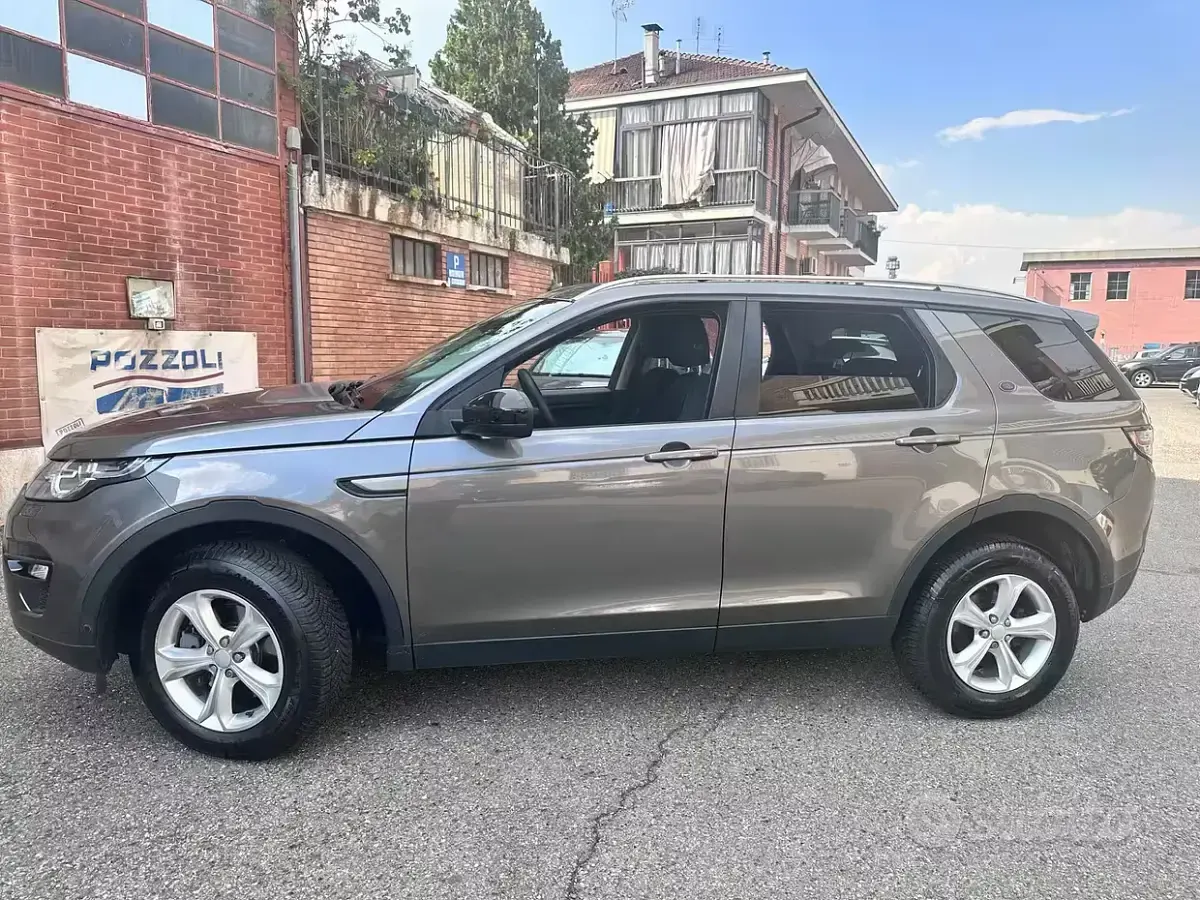 Usata Land Rover Discovery Sport 150 CV (110 kW) 2017 Grigio SUV