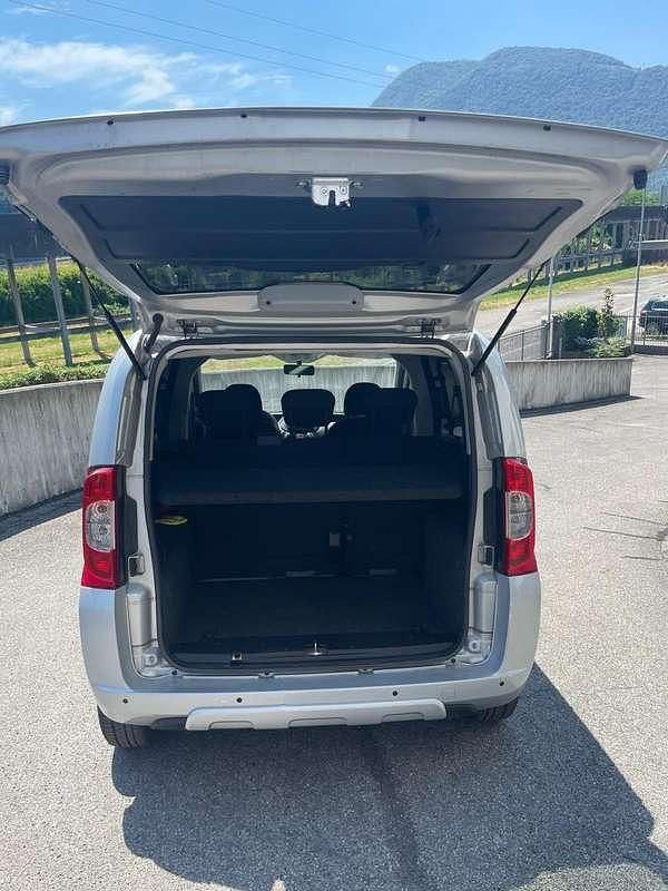 Usata Fiat Qubo Trekking 80 CV (58 kW) 2017 Grigio Monovolume