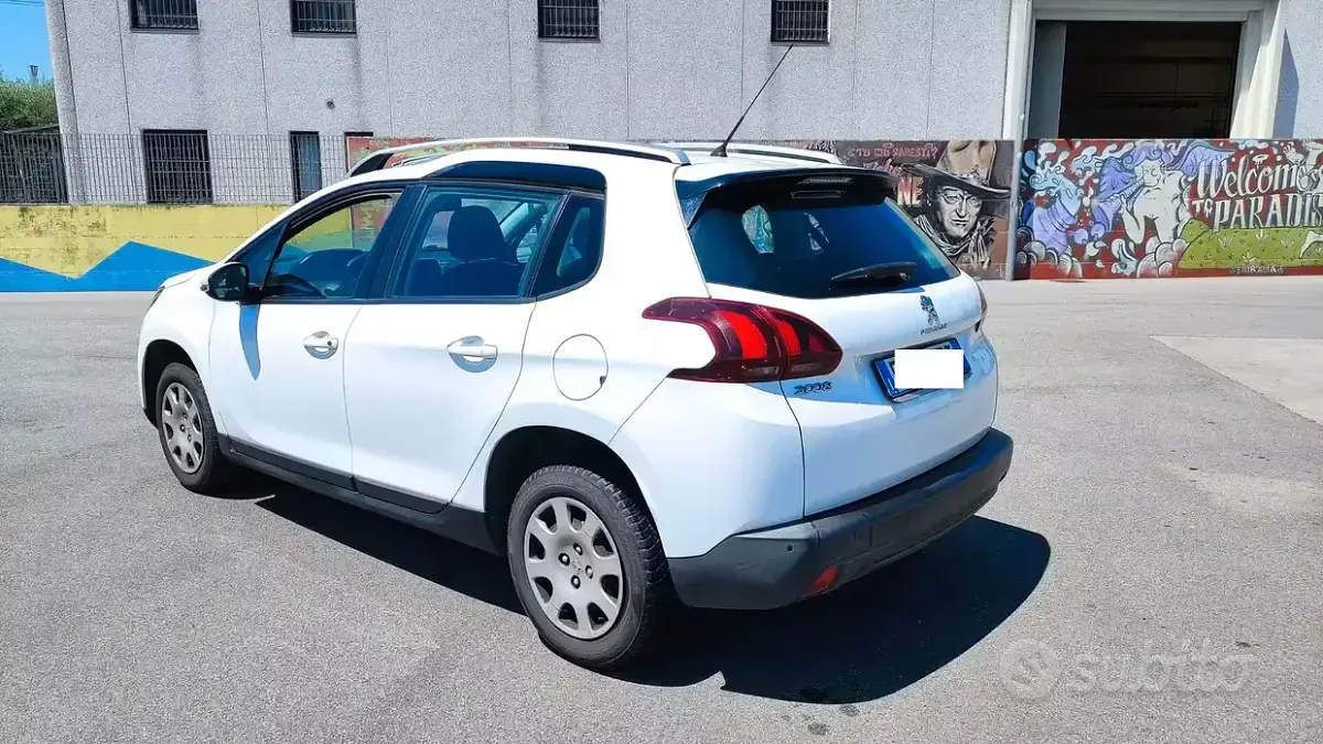 Usata Peugeot 2008 Allure 82 CV (60 kW) 2018 Bianco SUV